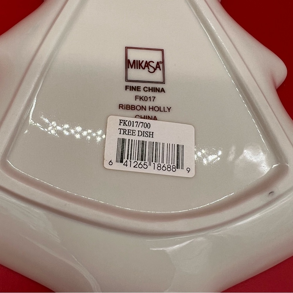 Mikasa Ribbon Holly Christmas Tree Candy Dish - Picture 2 of 5